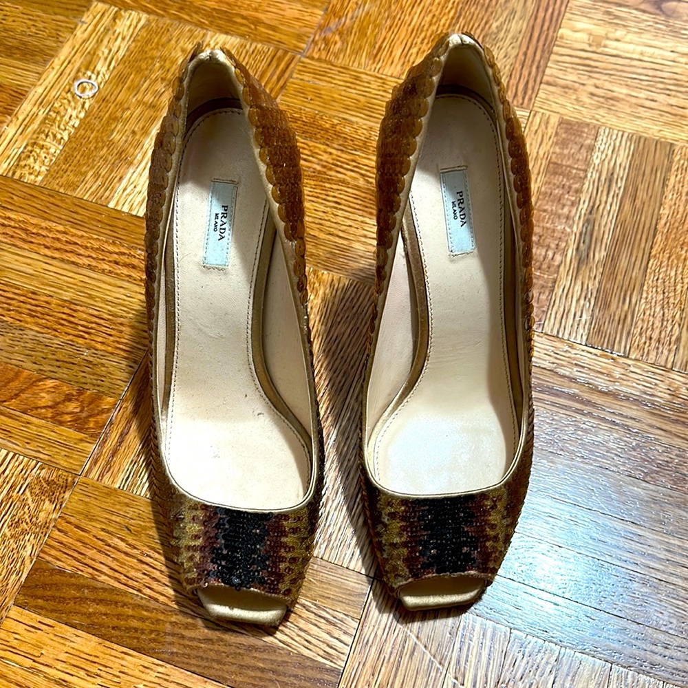 Authentic Vintage Prada shoes , size 38 barely worn .